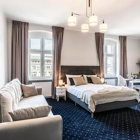 Serenity - Old Town By Friendly 4* Poznań