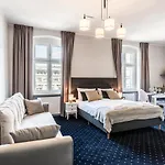 Serenity - Old Town By Friendly 4* Poznań