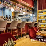 Serenity - Old Town By Friendly 4* Познань