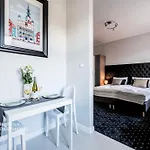 Апарт-отель Serenity - Old Town By Friendly