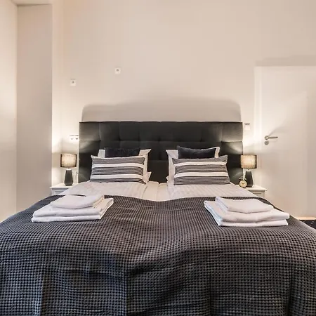 Апарт-отель Serenity - Old Town By Friendly 4*